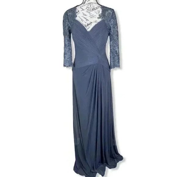 LA FEMME Ruched Twist Column Gown- size 6 - Picture 1 of 8